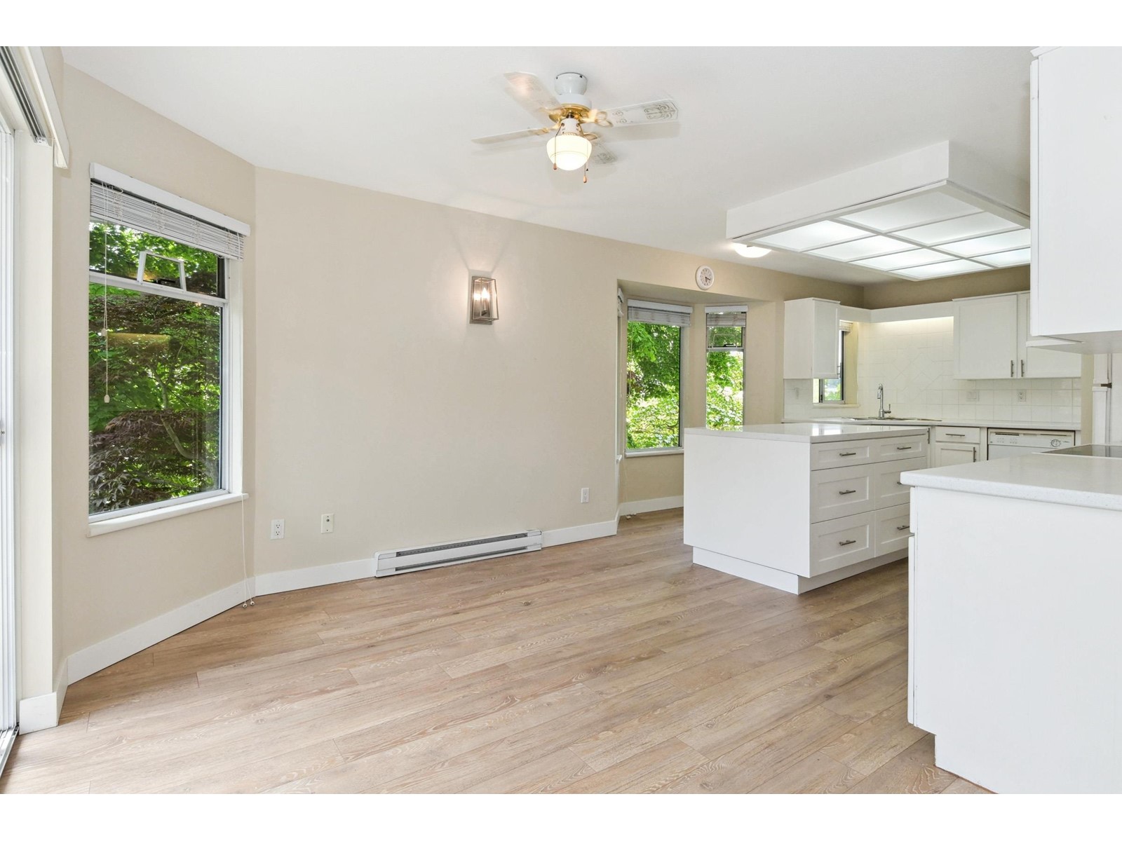 228 7156 121 Street, Surrey, British Columbia  V3W 0J6 - Photo 9 - R3000990