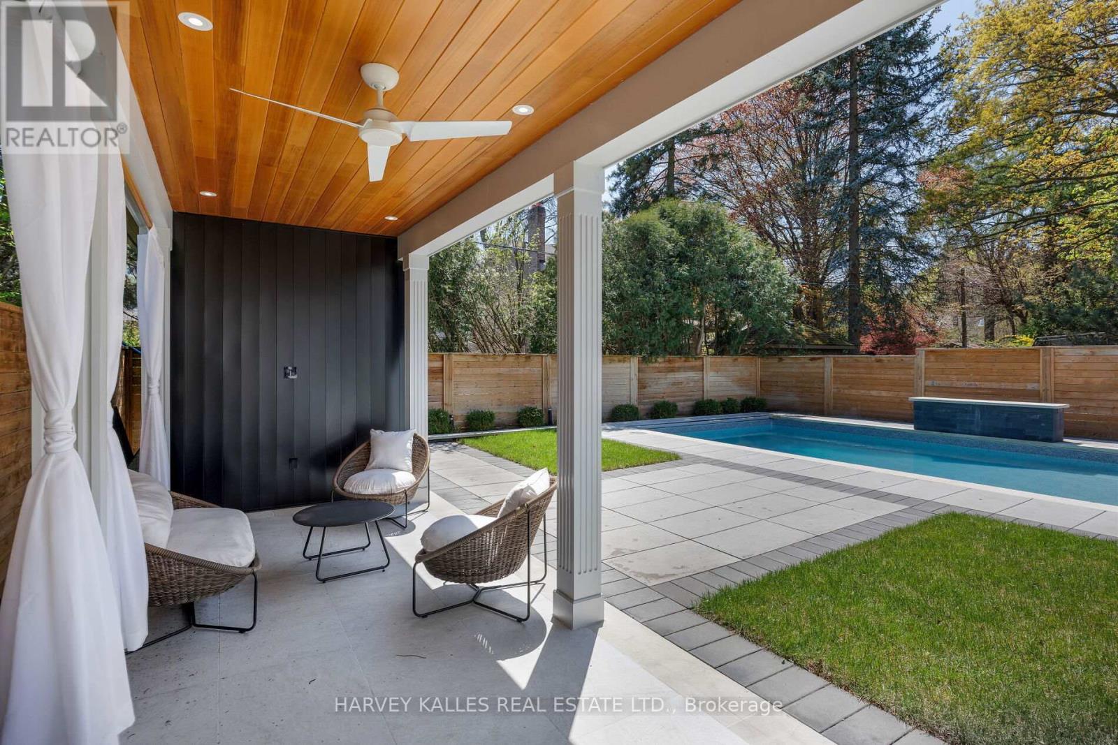 9 Westridge Road, Toronto (Edenbridge-Humber Valley), Ontario  M9A 4E6 - Photo 24 - W12138753