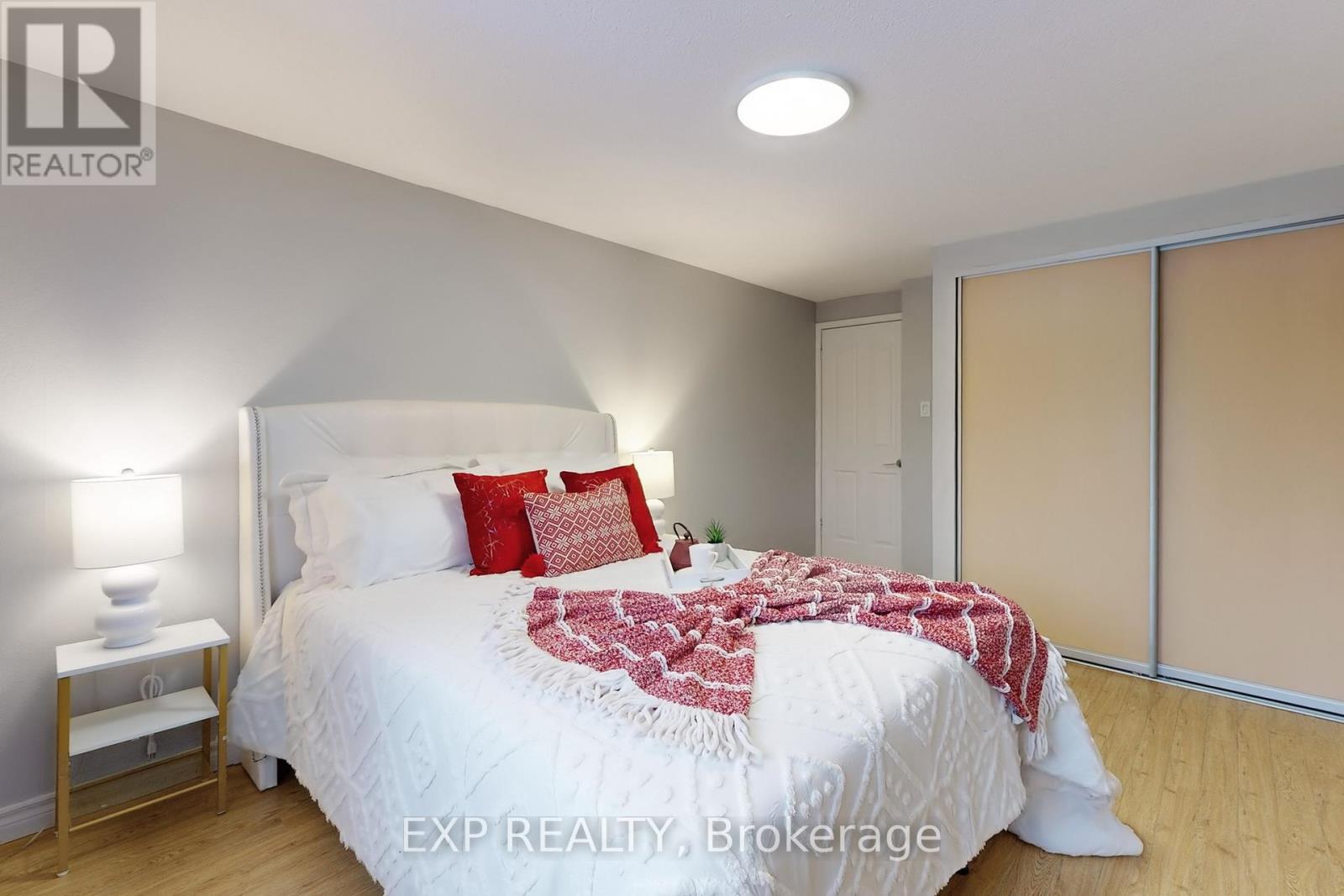 2959 Saint Malo Circle, Mississauga (Meadowvale), Ontario  L5N 1S8 - Photo 28 - W12138763