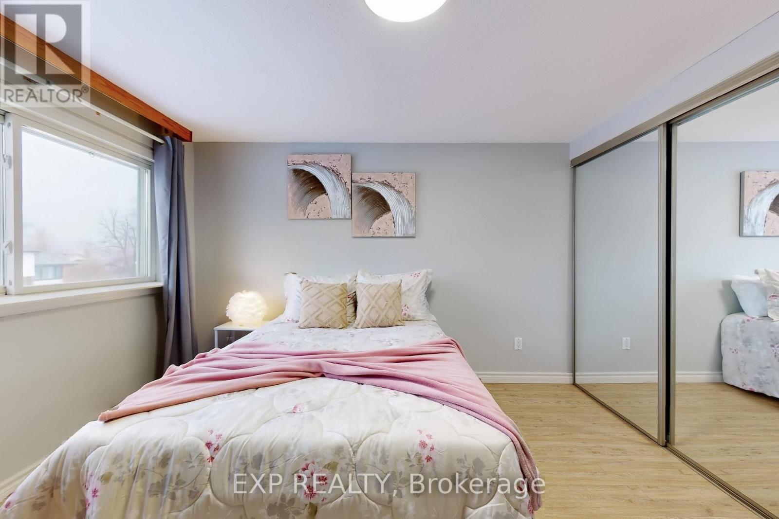 2959 Saint Malo Circle, Mississauga (Meadowvale), Ontario  L5N 1S8 - Photo 32 - W12138763