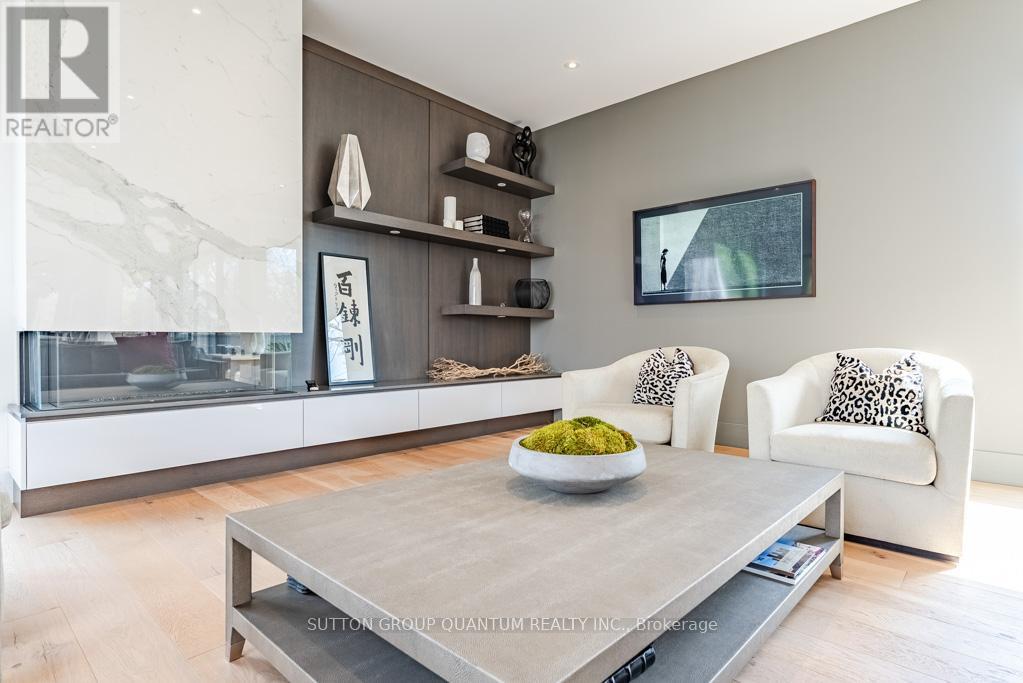 387 Watson Avenue, Oakville, Ontario  L6J 3V7 - Photo 15 - W12138770