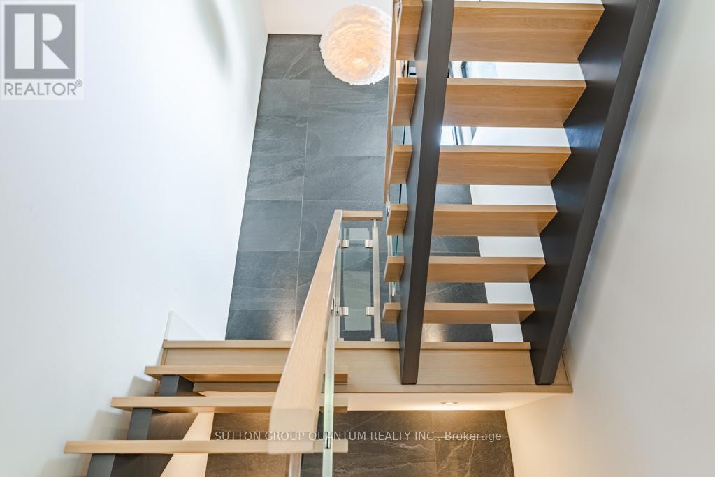387 Watson Avenue, Oakville, Ontario  L6J 3V7 - Photo 18 - W12138770