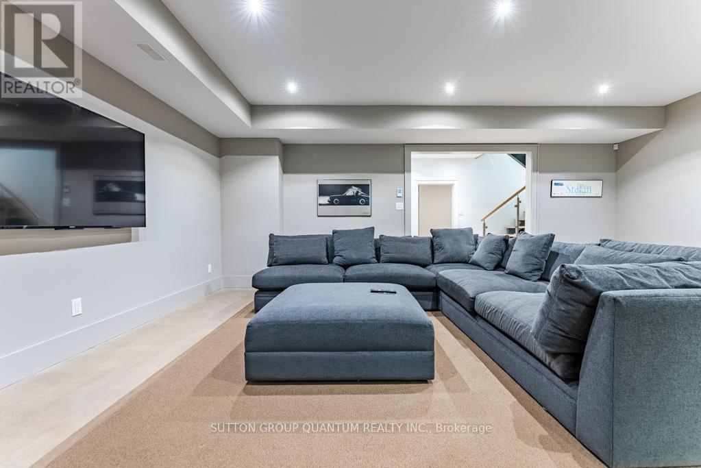 387 Watson Avenue, Oakville, Ontario  L6J 3V7 - Photo 28 - W12138770