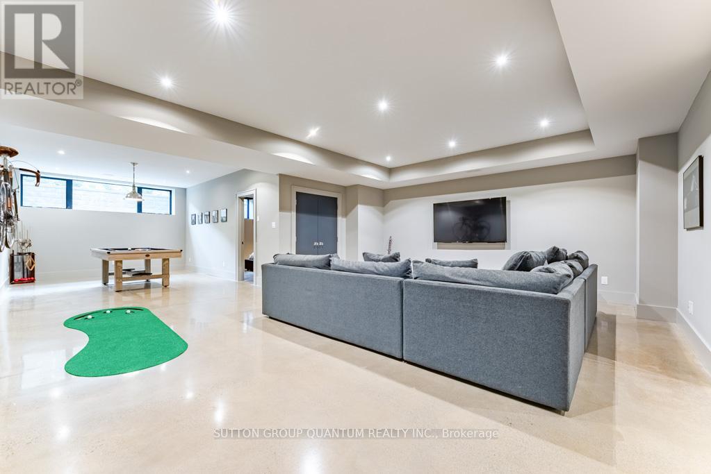 387 Watson Avenue, Oakville, Ontario  L6J 3V7 - Photo 30 - W12138770