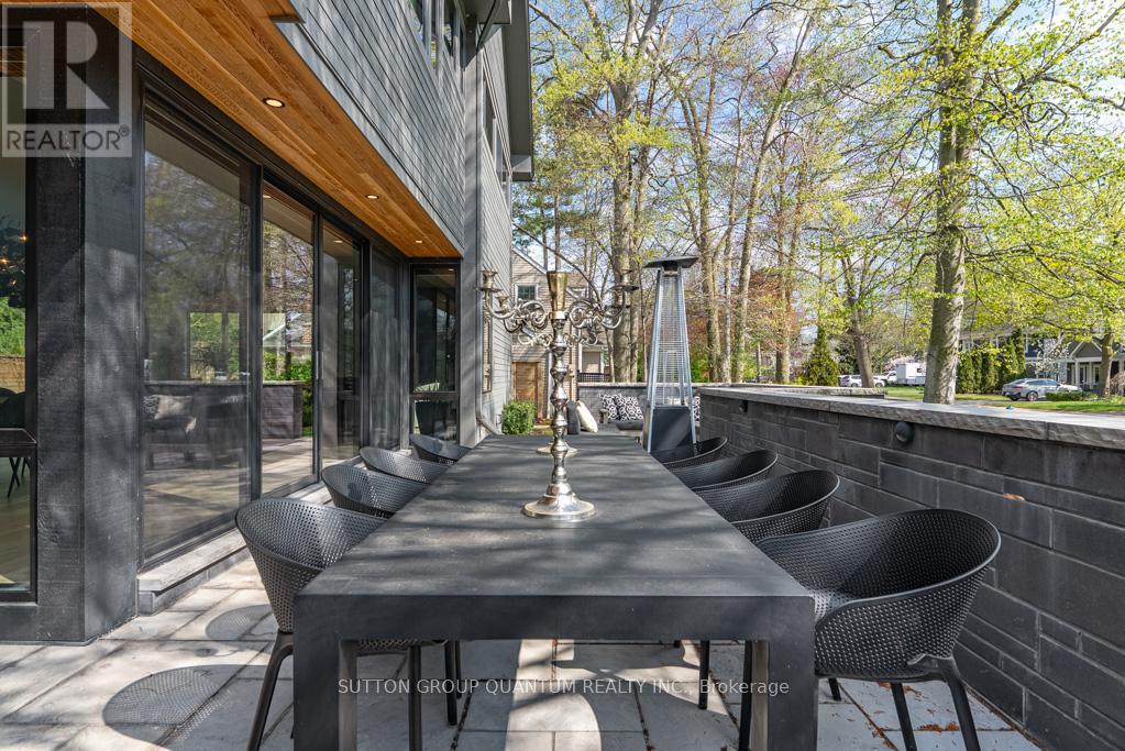 387 Watson Avenue, Oakville, Ontario  L6J 3V7 - Photo 33 - W12138770