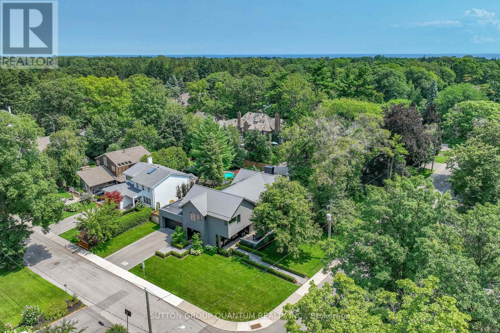 387 Watson Avenue, Oakville, Ontario  L6J 3V7 - Photo 39 - W12138770