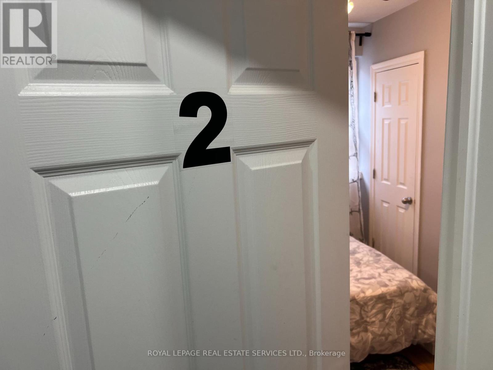 2 - 872 BROWNS LINE, Toronto, Ontario