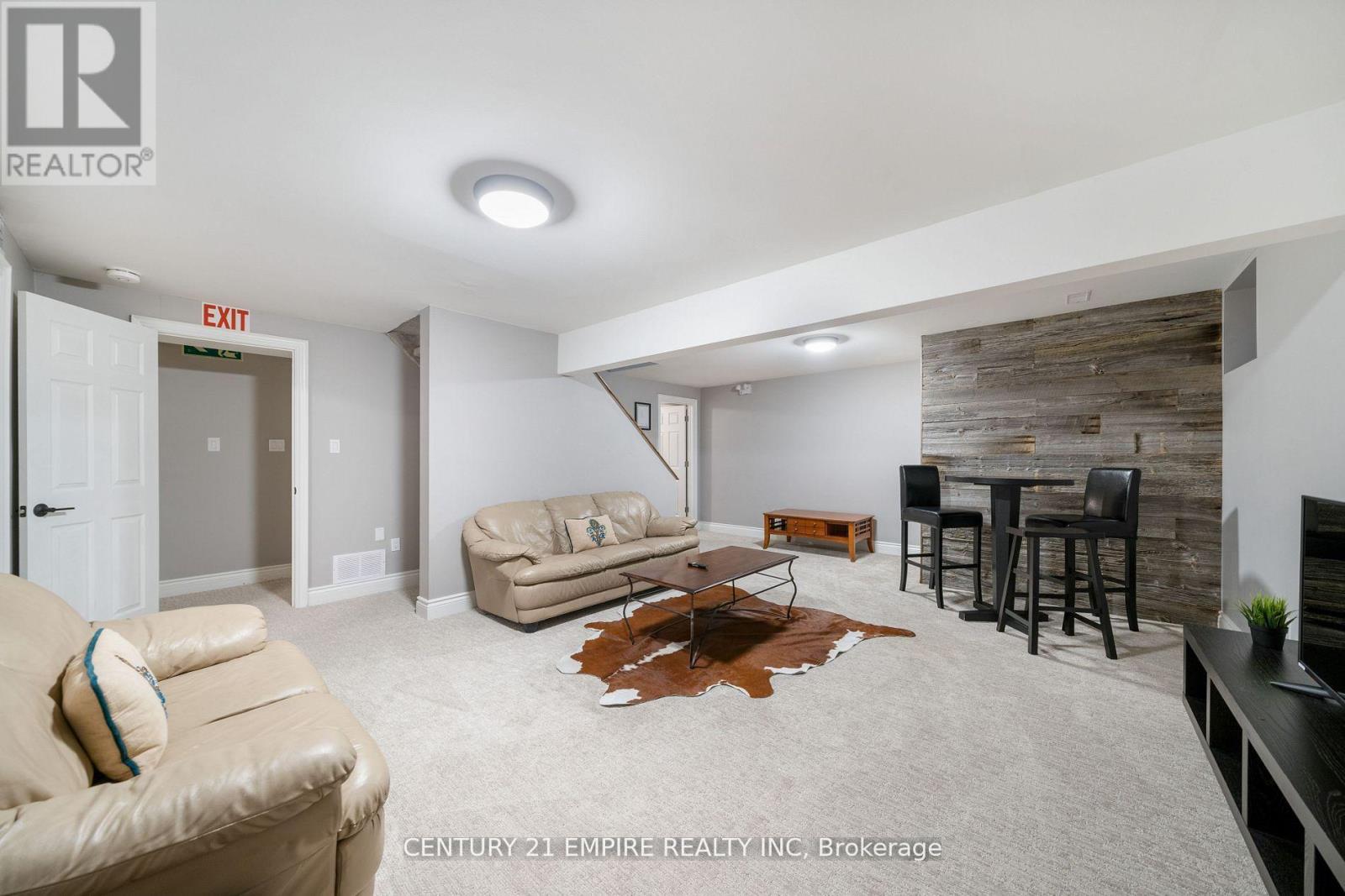 102 Liisa's Lane, Blue Mountains, Ontario  L9Y 0M3 - Photo 29 - X12138784