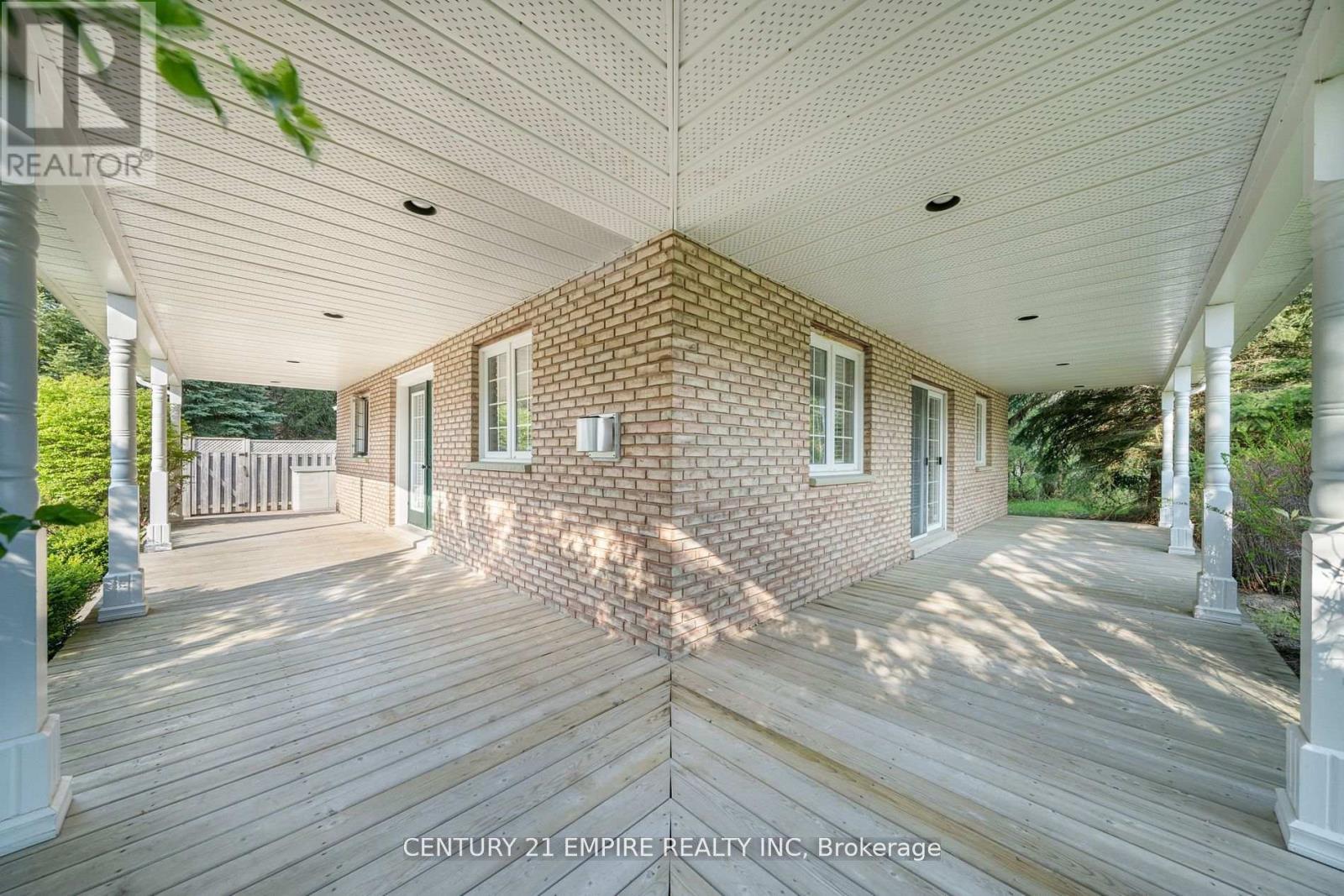 102 Liisa's Lane, Blue Mountains, Ontario  L9Y 0M3 - Photo 38 - X12138784