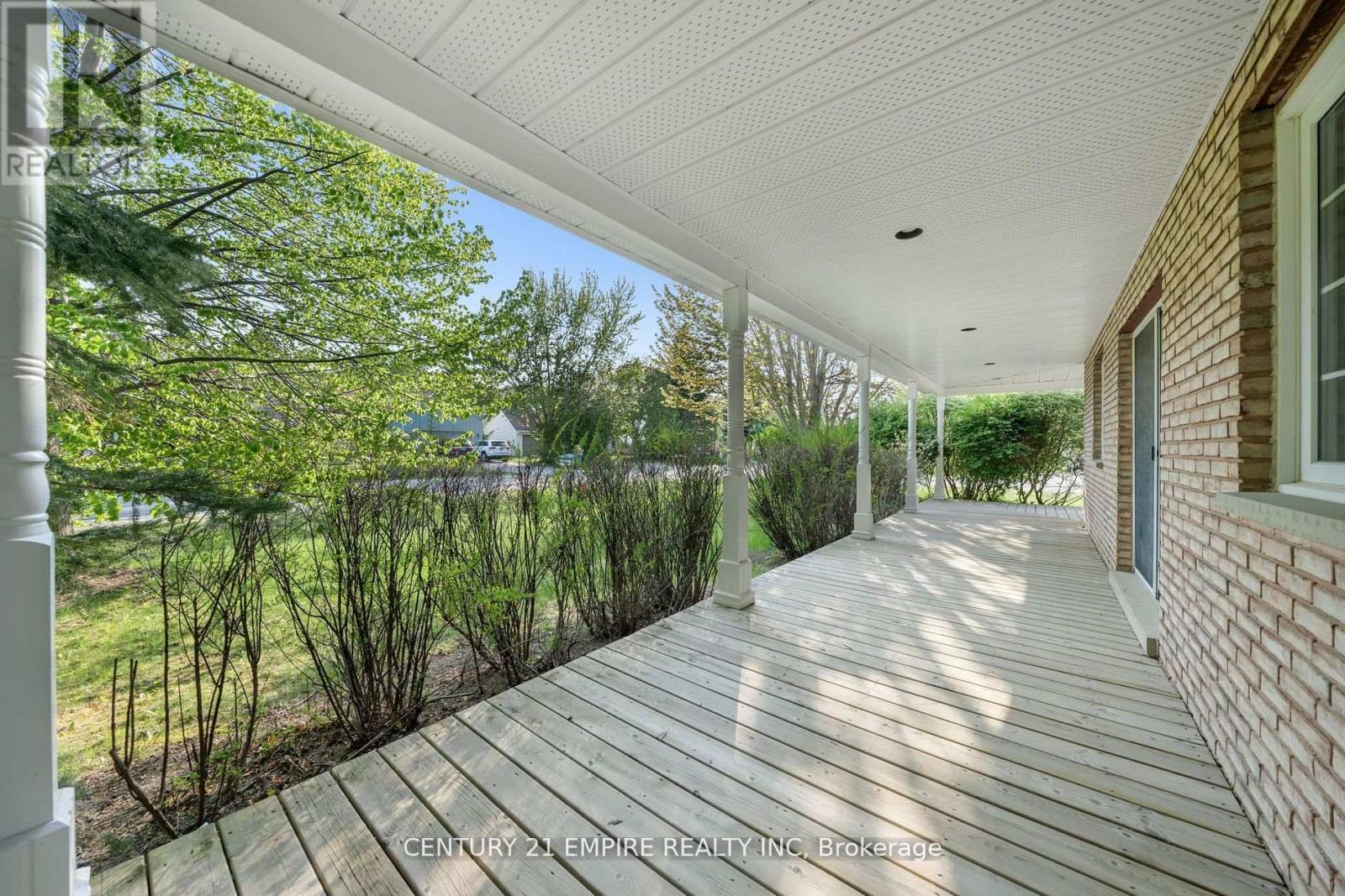102 Liisa's Lane, Blue Mountains, Ontario  L9Y 0M3 - Photo 39 - X12138784