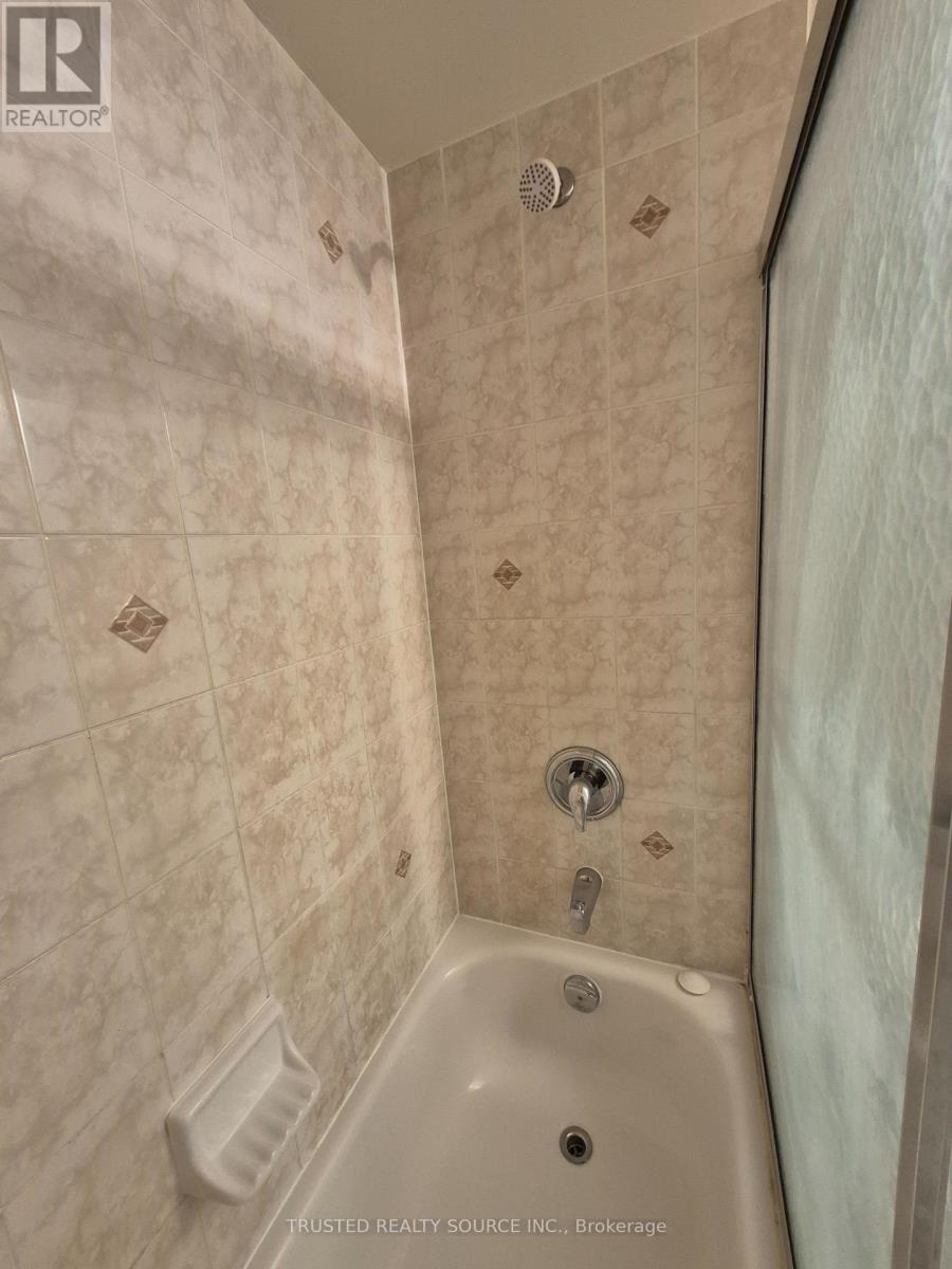 2302 - 156 Enfield Place, Mississauga, Ontario  L5B 4L8 - Photo 26 - W12011489
