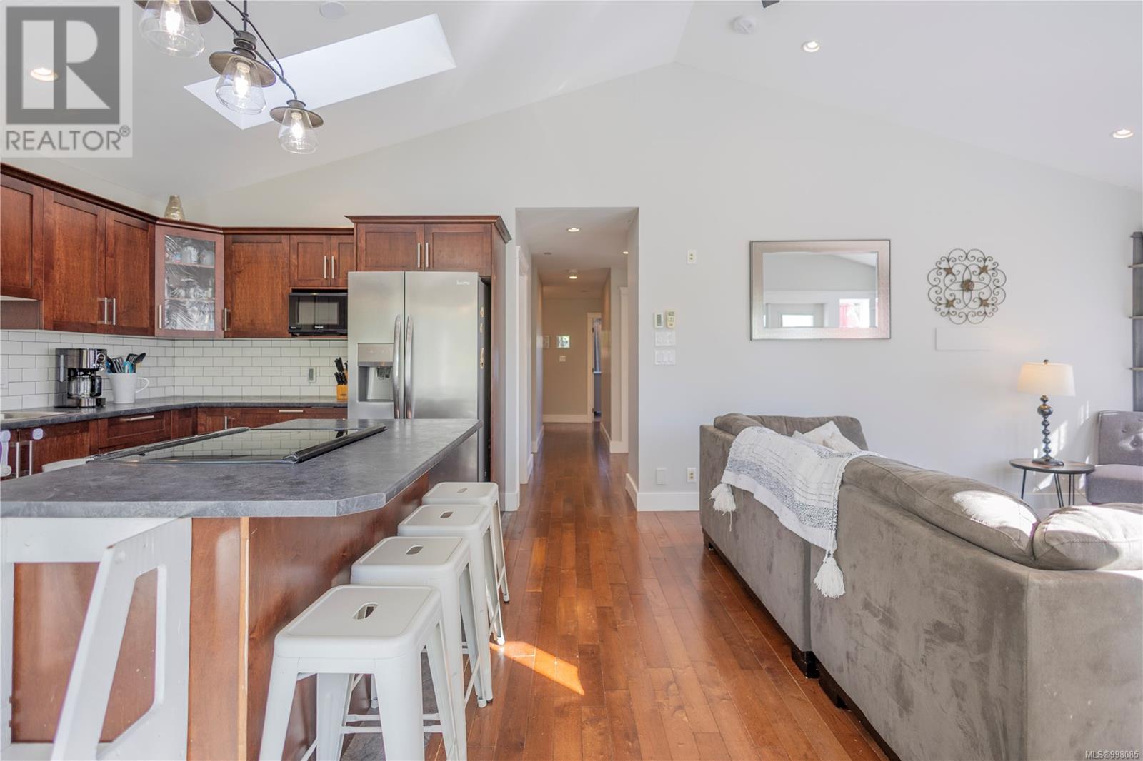 Property at 520 Langvista Dr image 1