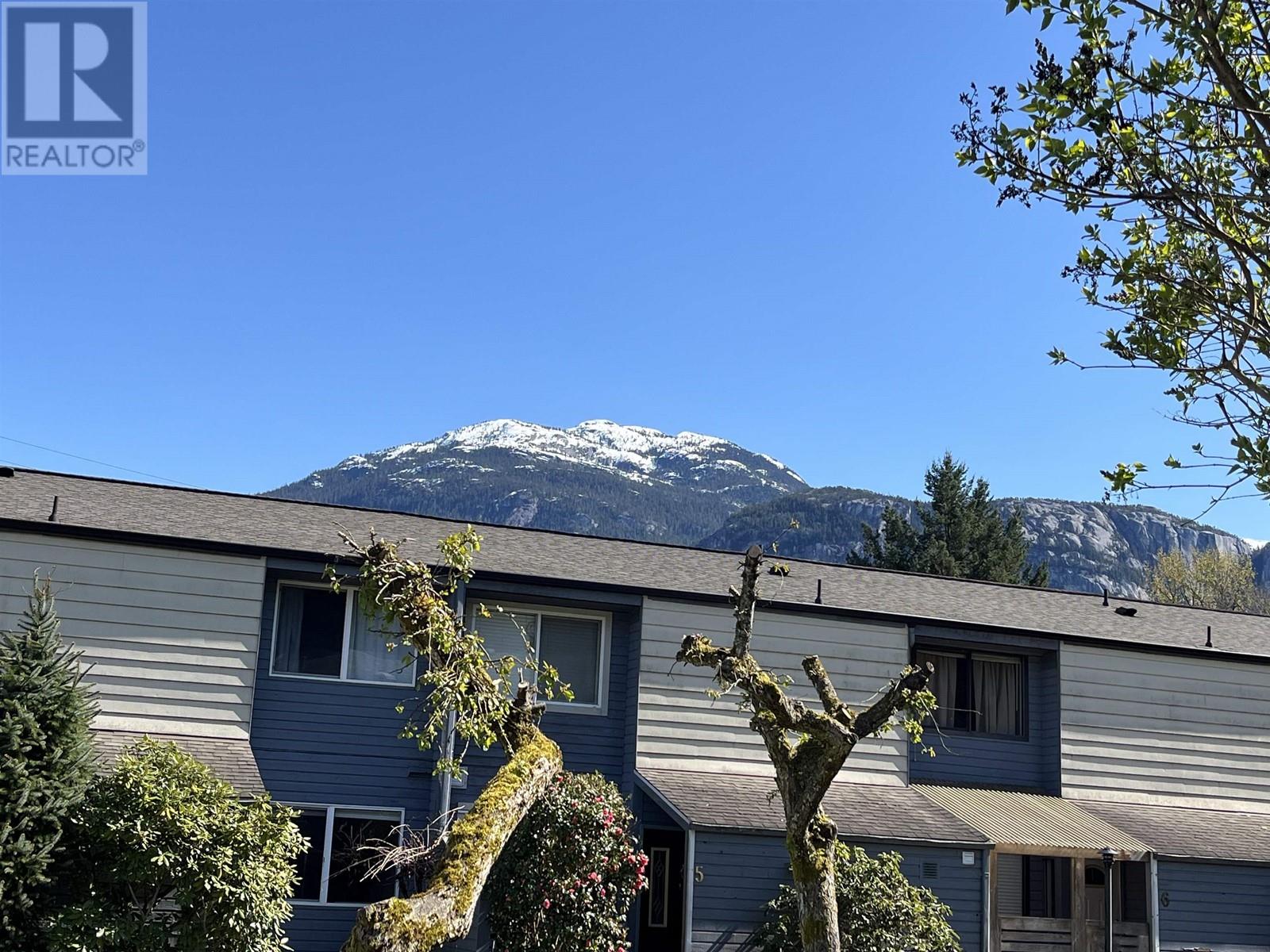 Property at 11 38455 WILSON CRESCENT image 1