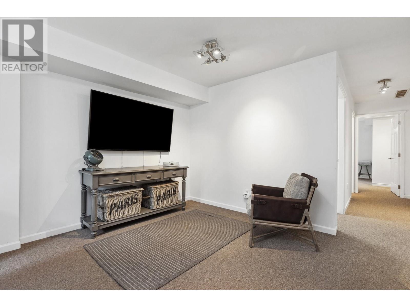 1585 Bowser Avenue, North Vancouver, British Columbia  V7P 2Y4 - Photo 22 - R3001030