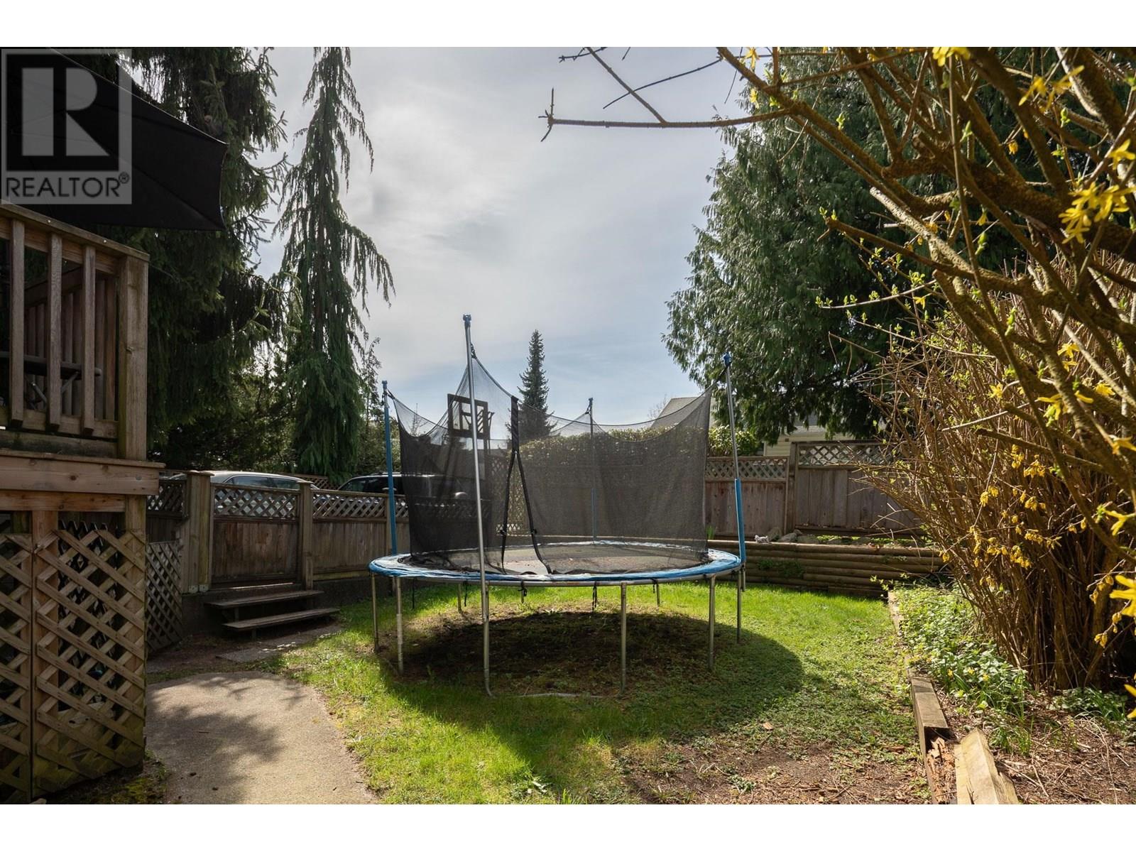 322 First Street, New Westminster, British Columbia  V3L 2G6 - Photo 15 - R3001026