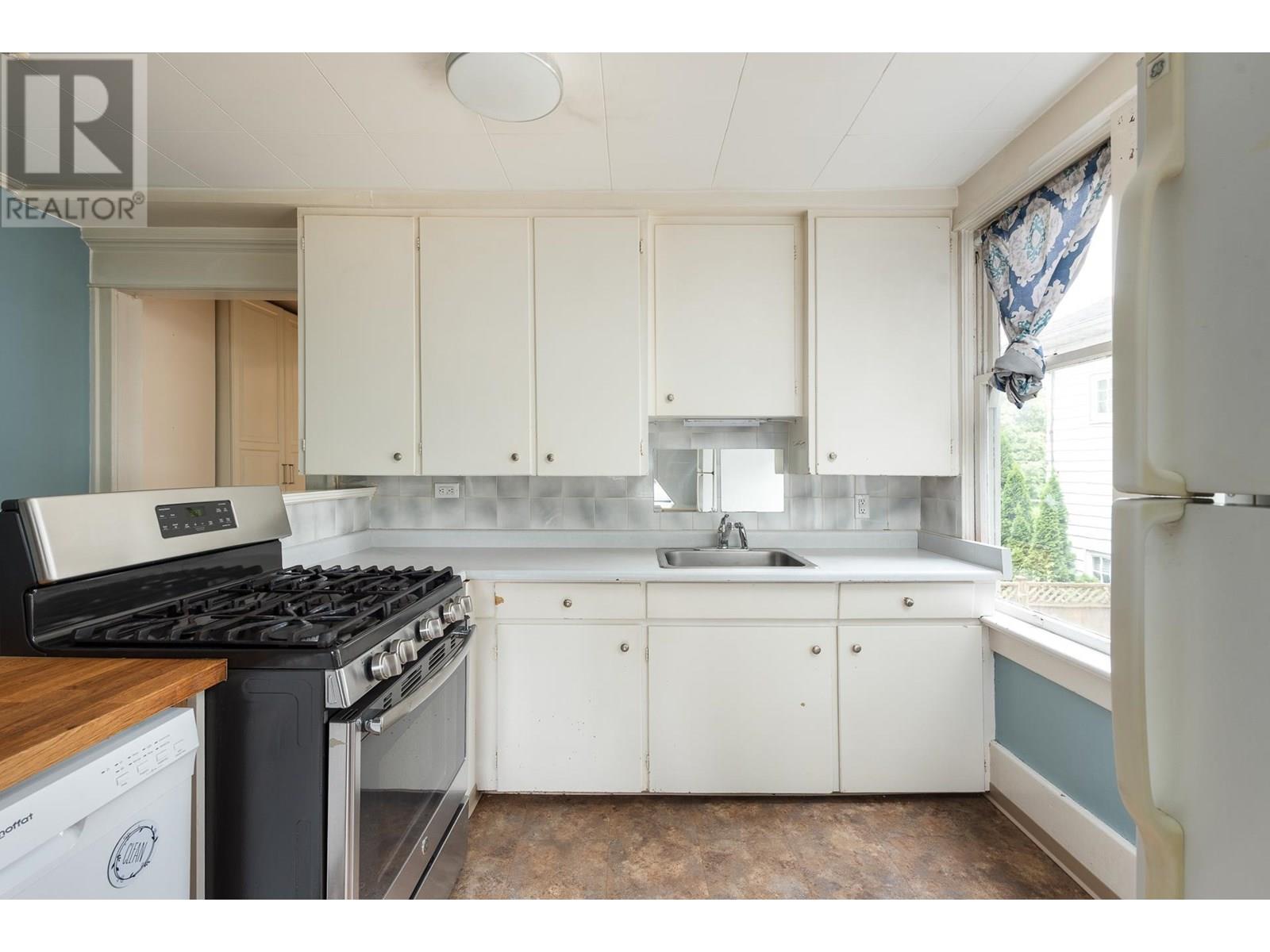 322 First Street, New Westminster, British Columbia  V3L 2G6 - Photo 6 - R3001026