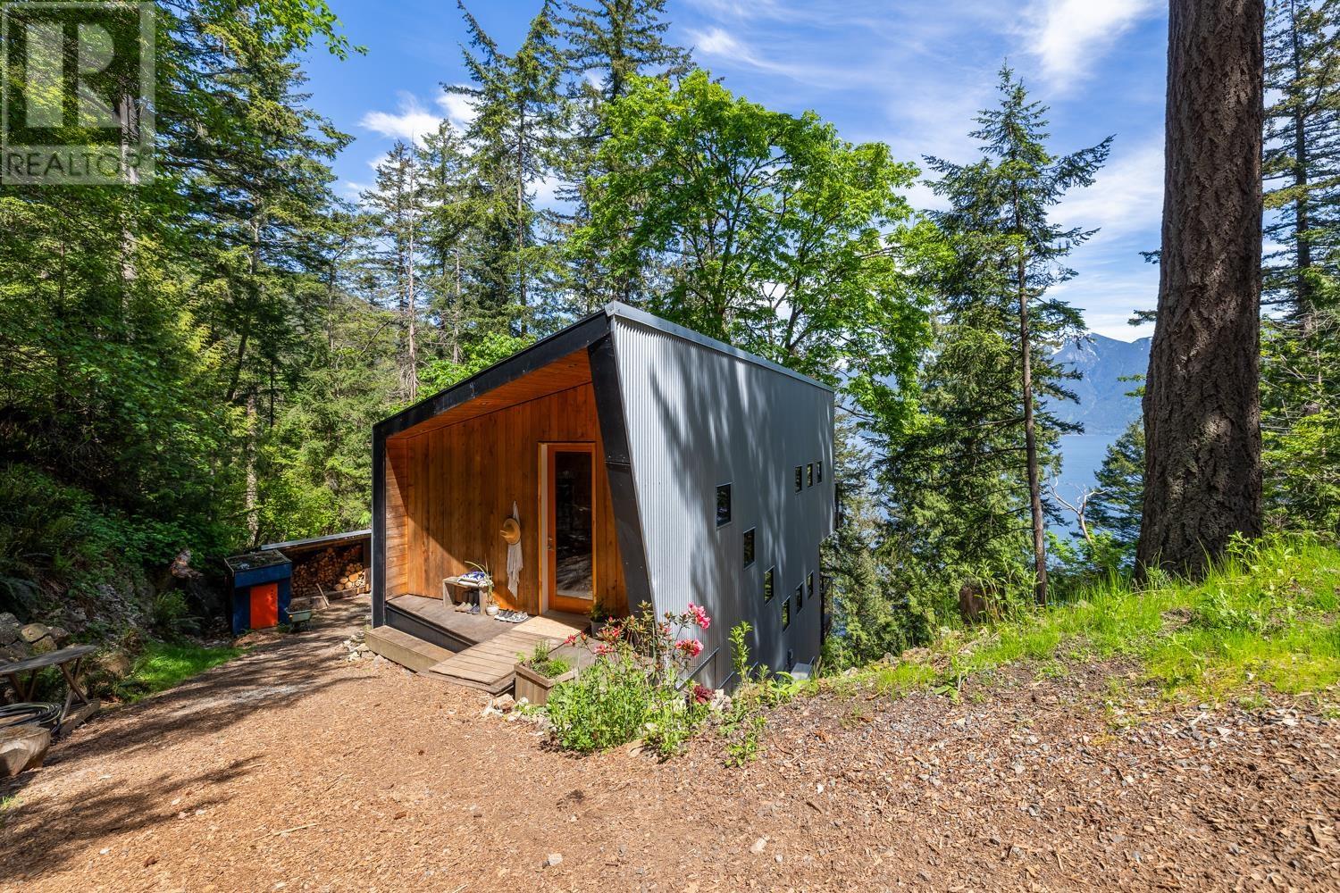 Property at 1283 PARK ROAD image 3