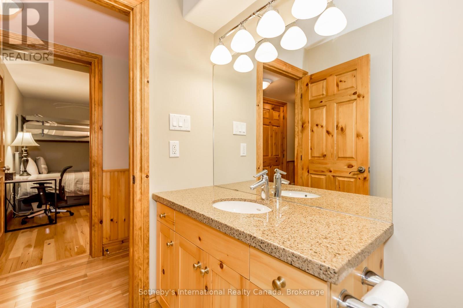 25 - 109 Alpine Springs Court, Blue Mountains, Ontario  L9Y 0T4 - Photo 38 - X12138807