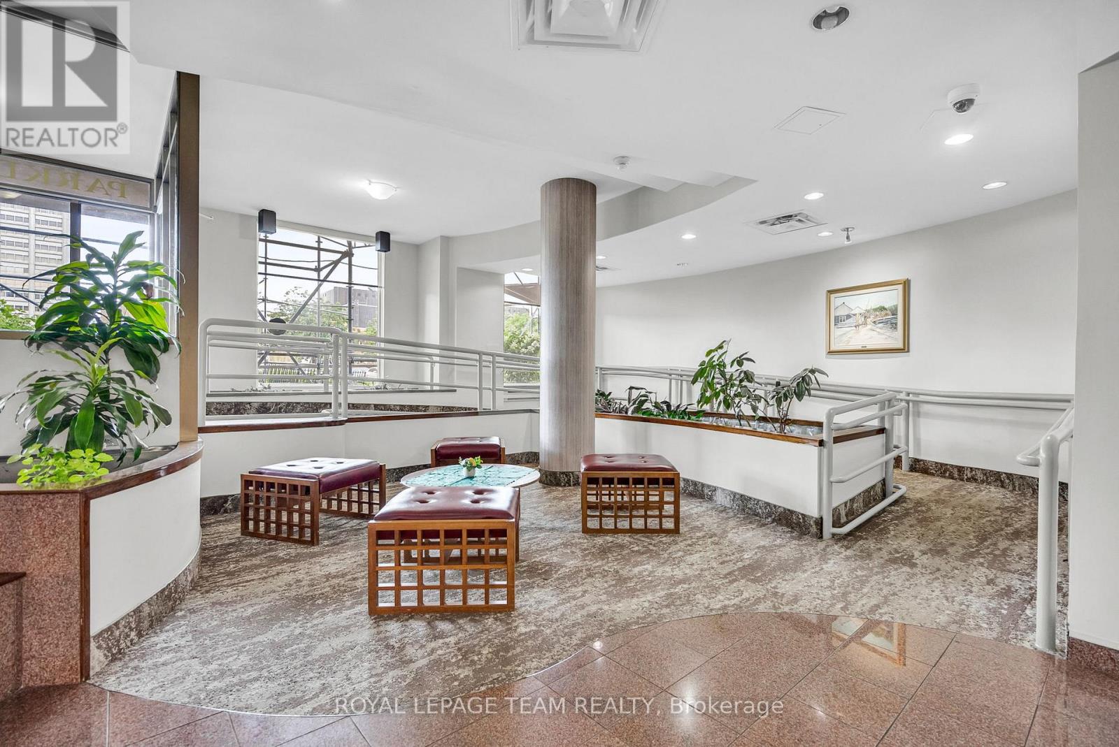 903 - 215 Parkdale Avenue, Ottawa, Ontario  K1Y 4T8 - Photo 3 - X12138828