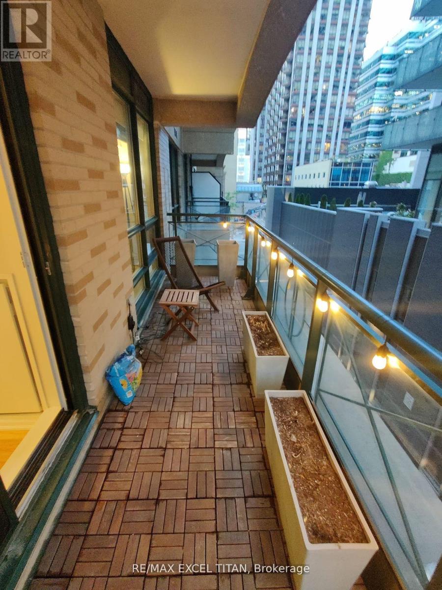 416 - 35 Hayden Street, Toronto, Ontario  M4Y 3C3 - Photo 3 - C12138816