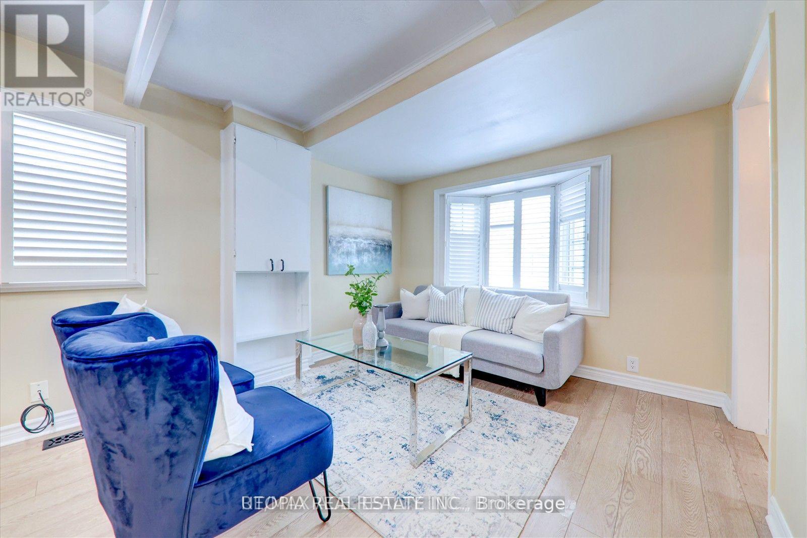 740 Hillview Crescent, Pickering, Ontario  L1W 2S1 - Photo 5 - E12138809