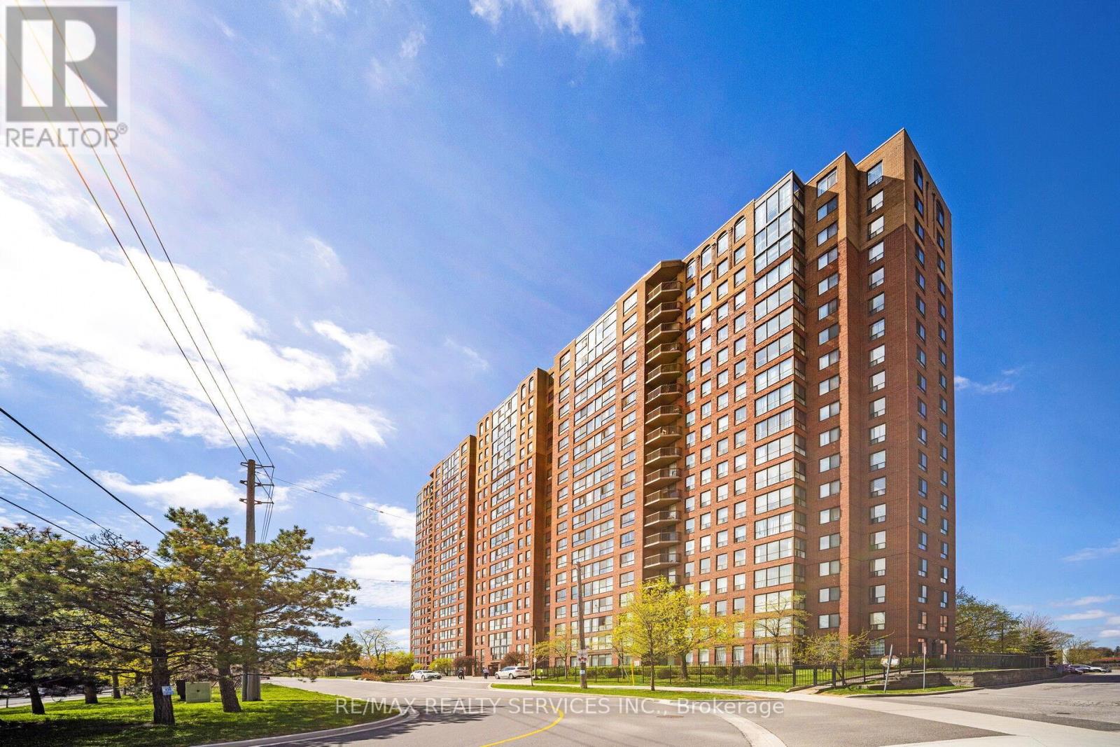 #1715 - 330 MCCOWAN ROAD, Toronto, Ontario
