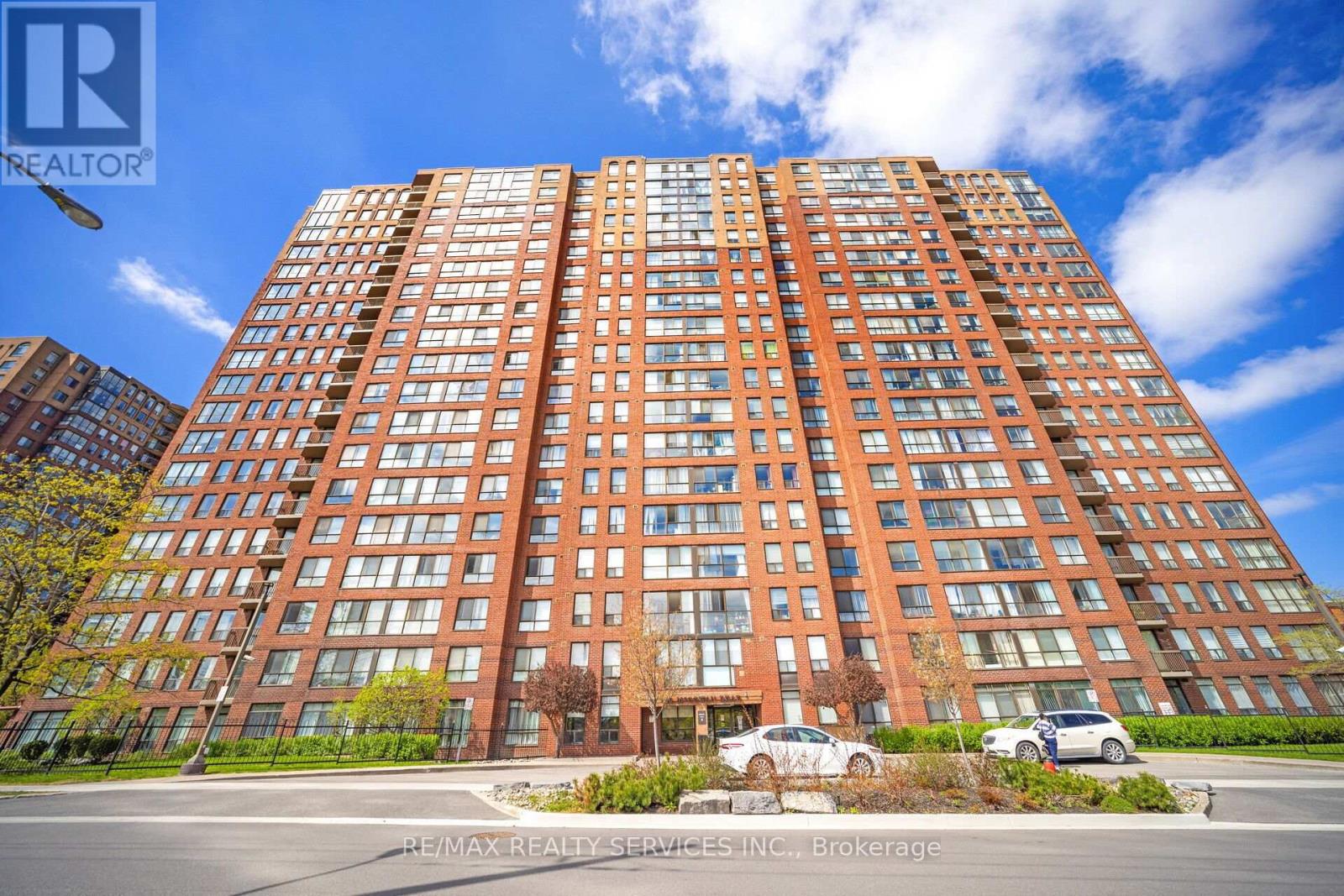 Property at #1715 - 330 MCCOWAN ROAD image 2