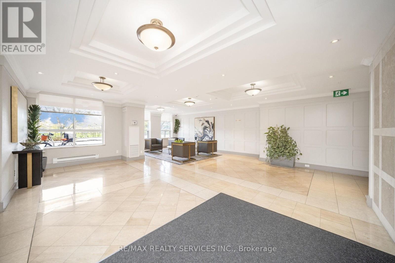 Property at #1715 - 330 MCCOWAN ROAD image 4