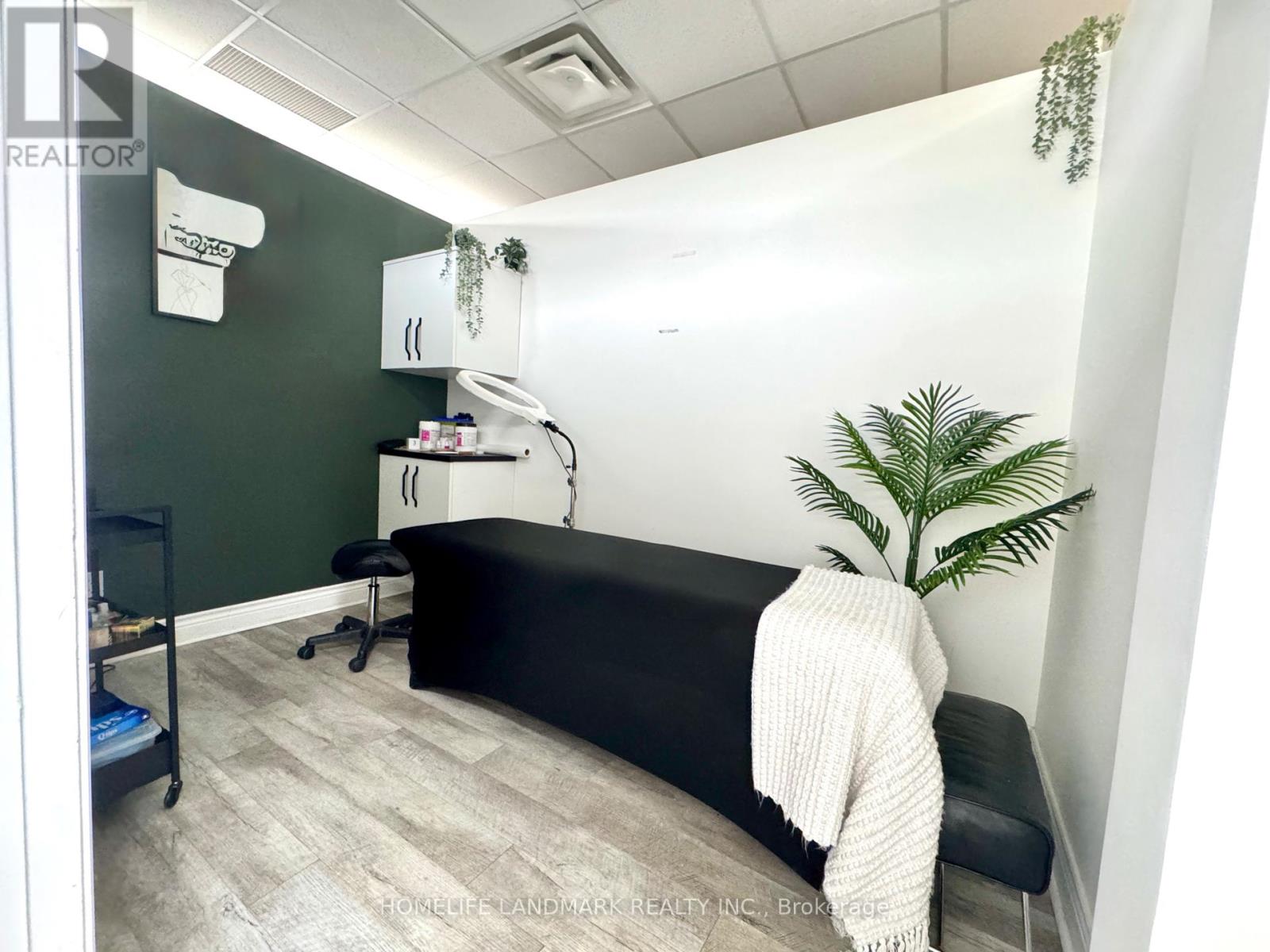 Ground Unit - 373 Broadview Avenue, Toronto, Ontario  M4K 2M7 - Photo 6 - E12136373