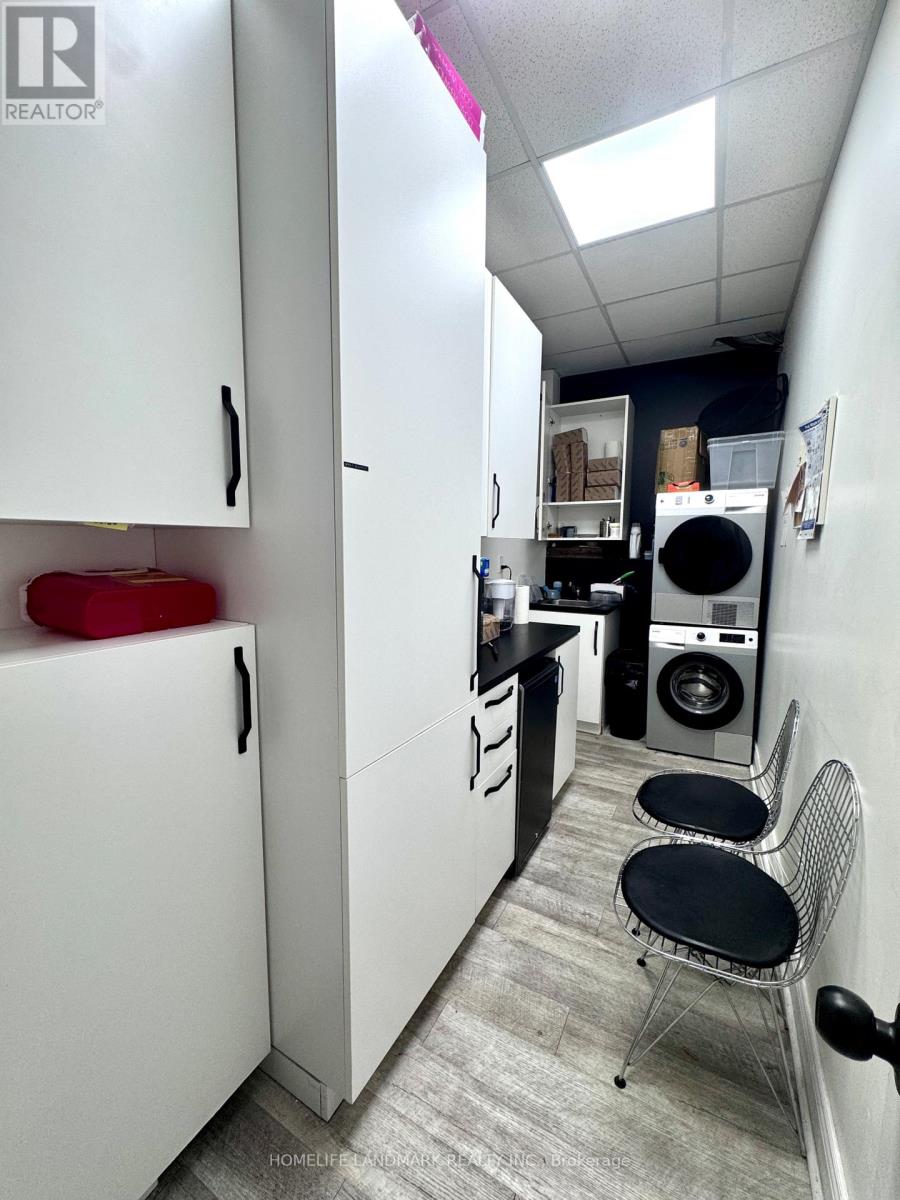Ground Unit - 373 Broadview Avenue, Toronto, Ontario  M4K 2M7 - Photo 12 - E12136373