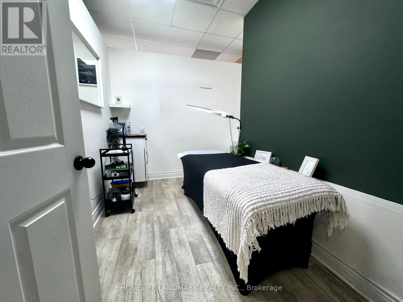 Ground Unit - 373 Broadview Avenue, Toronto, Ontario  M4K 2M7 - Photo 7 - E12136373