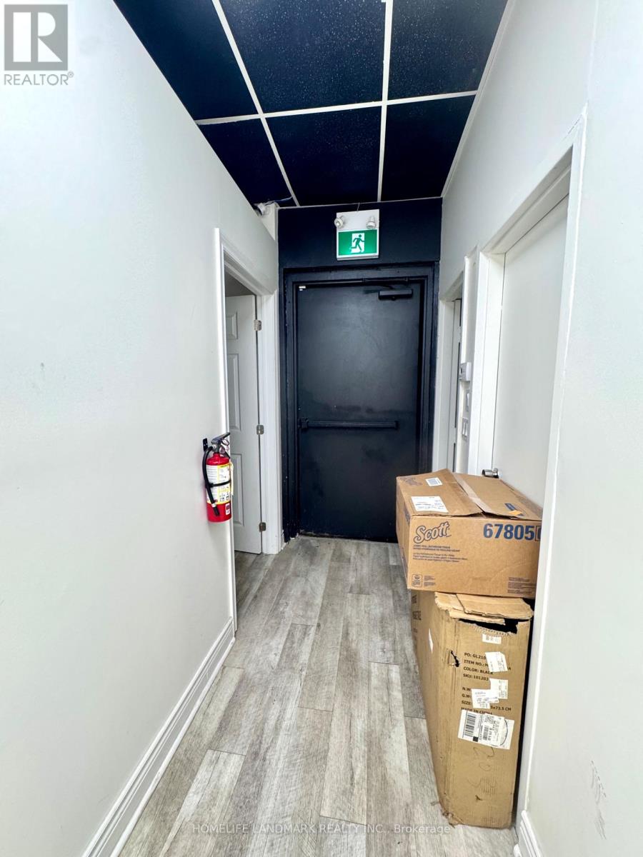 Ground Unit - 373 Broadview Avenue, Toronto, Ontario  M4K 2M7 - Photo 14 - E12136373