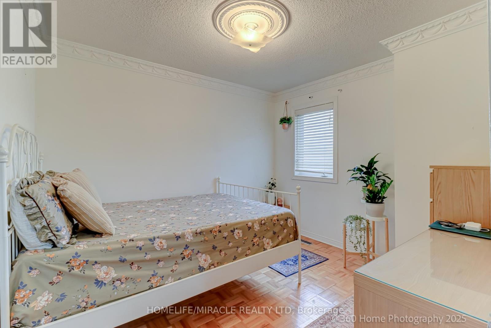7 Creekwood Court, Vaughan, Ontario  L4L 9E6 - Photo 14 - N12107554