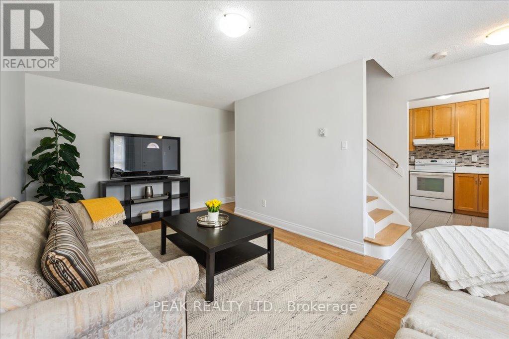 13 - 453 Albert Street, Waterloo, Ontario  N2L 5A7 - Photo 8 - X12138821