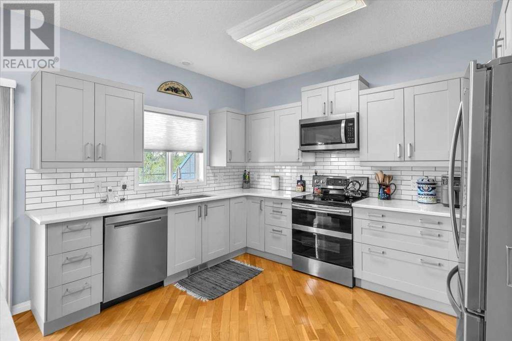 13 Country Hills Gardens Nw, Calgary, Alberta  T3K 5G1 - Photo 6 - A2219620