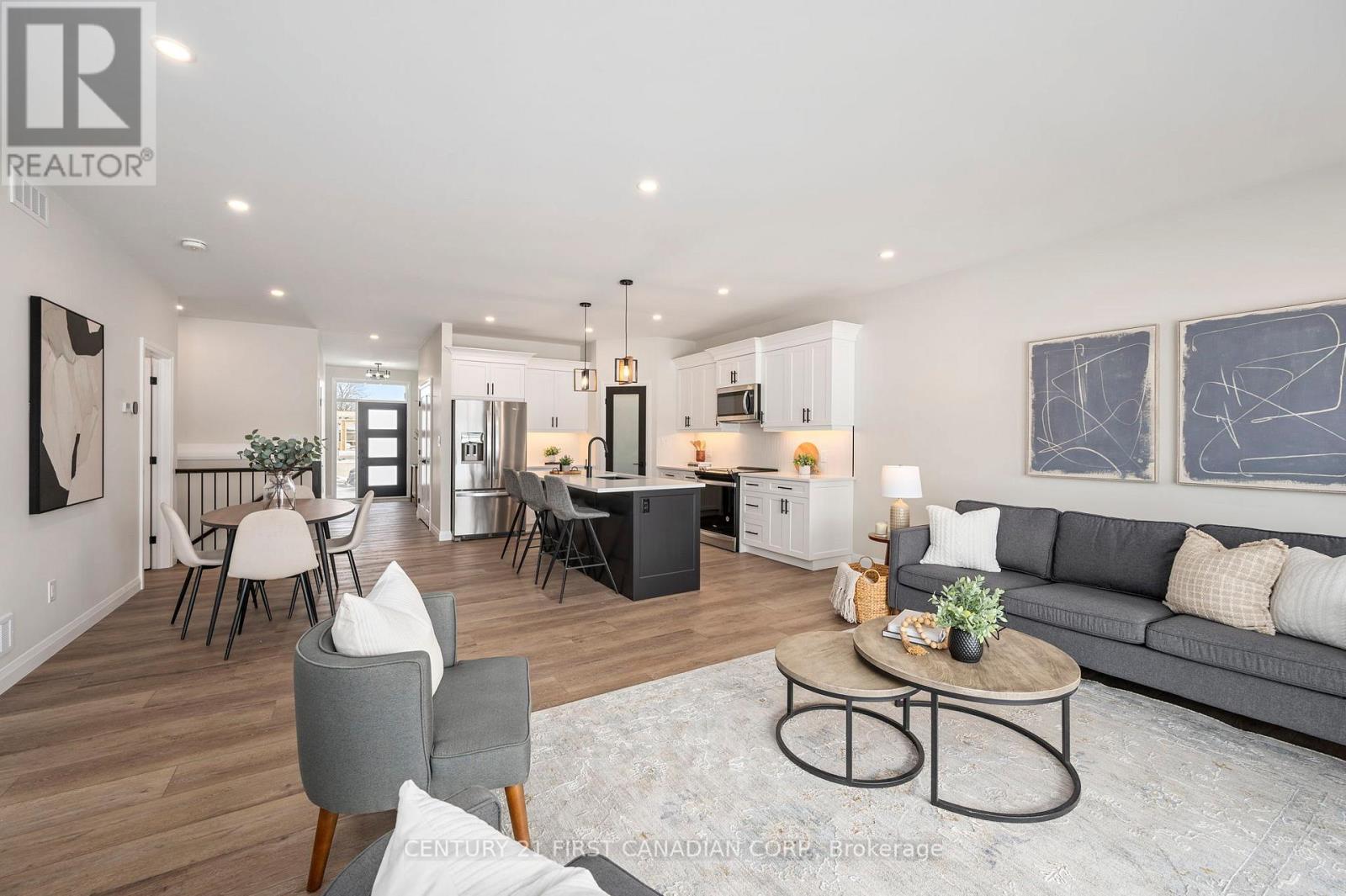 5 - 32 Postma Crescent, North Middlesex (Alisa Craig), Ontario  N0M 1A0 - Photo 14 - X12138843