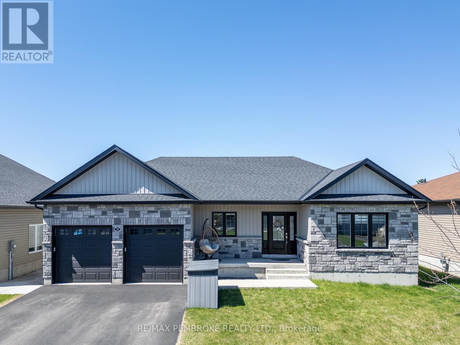Property at 70 NOBLE CRESCENT image 4