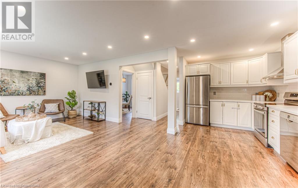 Property at 35 PATTANDON Avenue image 5