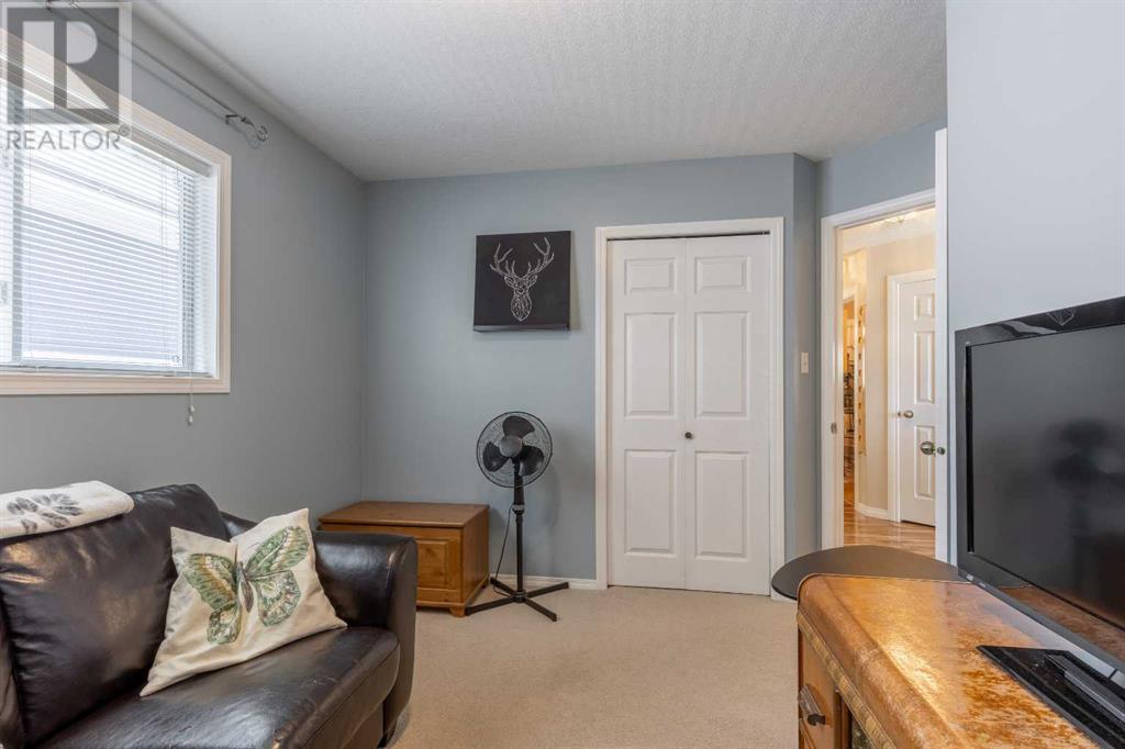 180 Mt Rundle Road W, Lethbridge, Alberta  T1K 7E9 - Photo 20 - A2218266