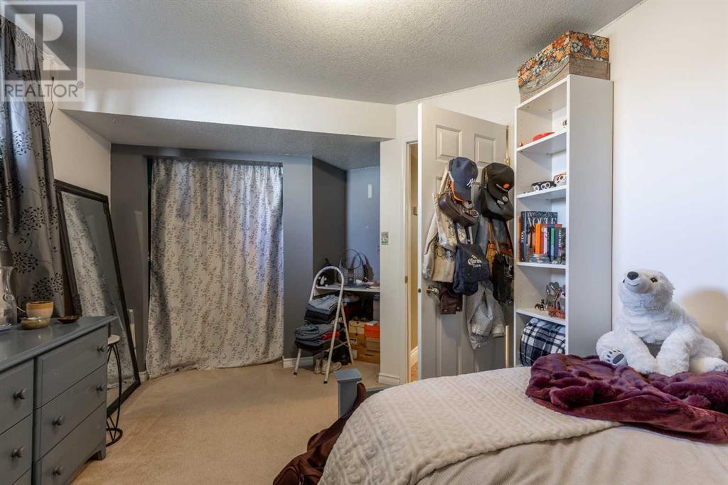 180 Mt Rundle Road W, Lethbridge, Alberta  T1K 7E9 - Photo 36 - A2218266