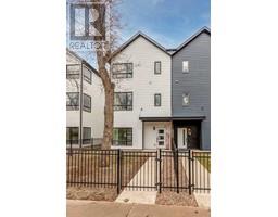 14 1 Street Sw Sw Hill, Medicine Hat, Ca