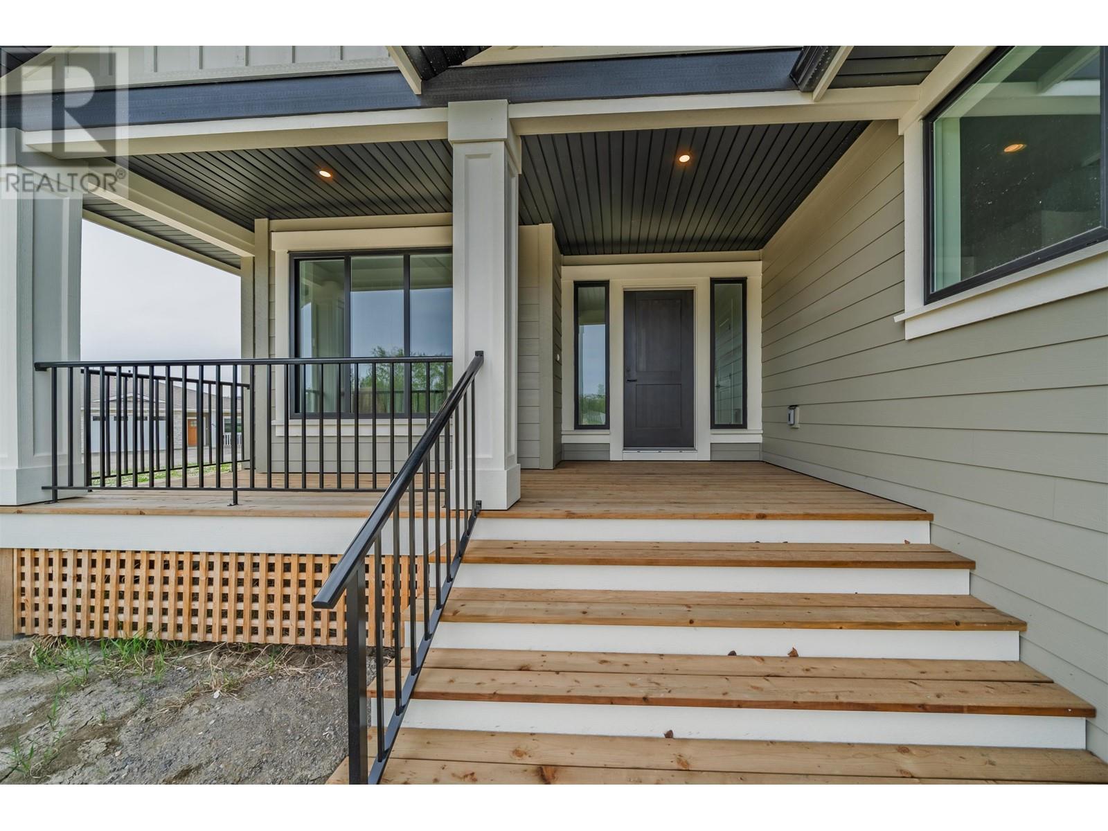 333 Sandhill Crescent, 100 Mile House, British Columbia  V0K 2E0 - Photo 37 - R2962431