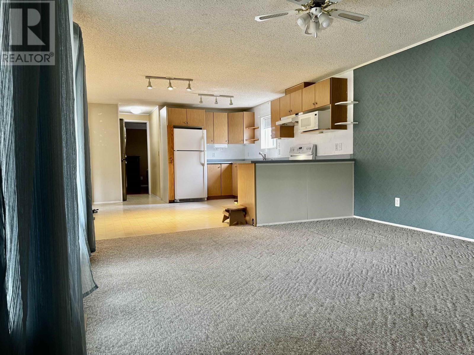 21 208 8th Street, 100 Mile House, British Columbia  V0K 2E0 - Photo 11 - R3000747