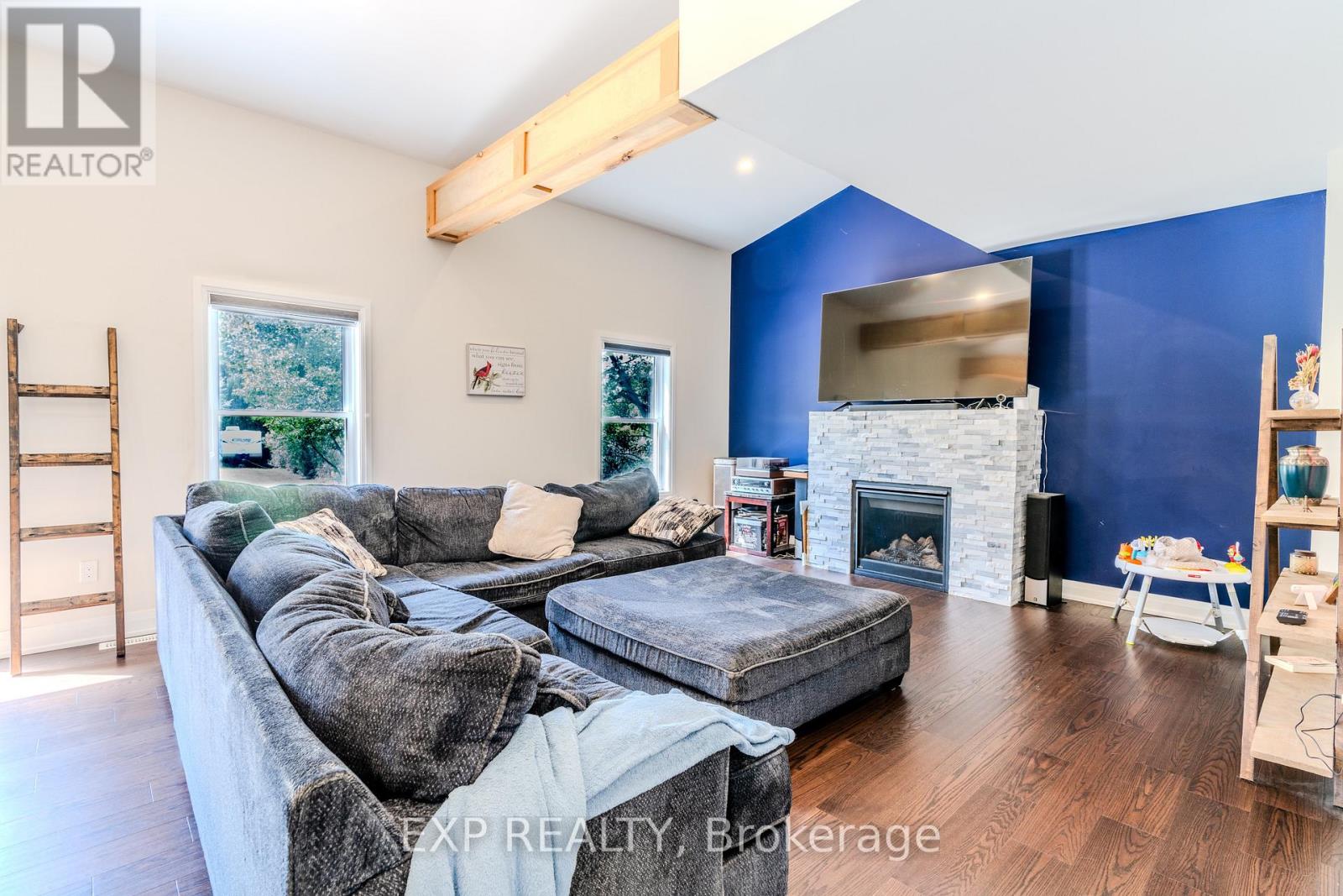 Property at 3388 COURTICE ROAD image 5