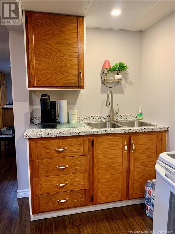 4 Pine, Campbellton, New Brunswick  E3N 3M5 - Photo 26 - NB118121