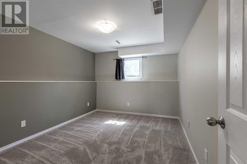 109 Cayuga Crescent W, Lethbridge, Alberta  T1K 5H4 - Photo 28 - A2217895