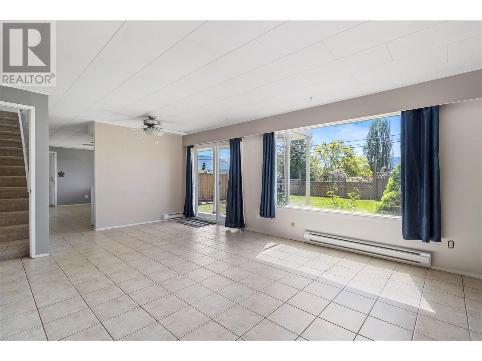 3985 Sunnybrae-Canoe Point Road, Tappen, British Columbia  V0E 2X1 - Photo 36 - 10347082