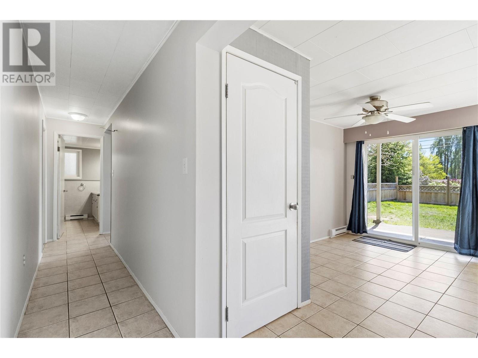 3985 Sunnybrae-Canoe Point Road, Tappen, British Columbia  V0E 2X1 - Photo 50 - 10347082