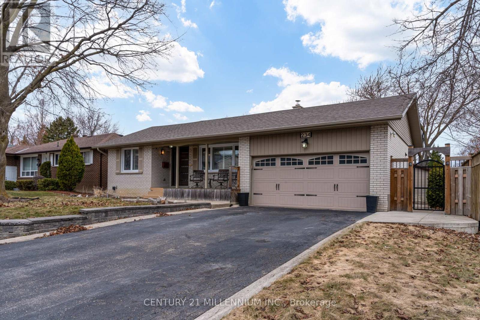234 ELIZABETH STREET S, brampton (brampton south), Ontario
