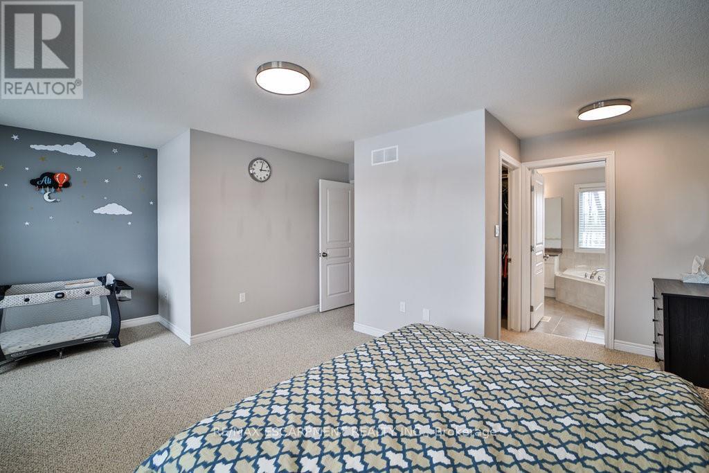 54 Harvest Gate, West Lincoln, Ontario  L0R 2A0 - Photo 21 - X12138848